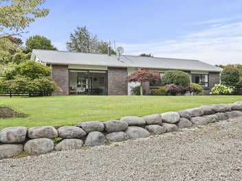 Starter Lifestyle with Style, Space & Shed Appeal