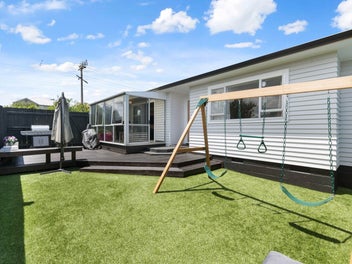 Freehold Corner Site