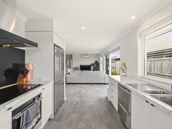 Comfort Inside, Freedom Outside