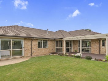 Quiet Cul-de-Sac | Easy Living Location