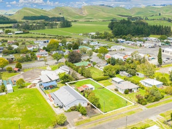 Build Your Future in the Heart of Takapau