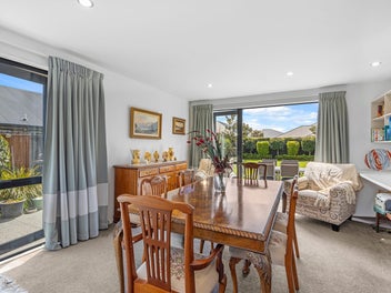 Downsize or affordable family living in Halswell