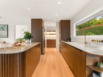 Stylish 70s Living with Bonus Granny Flat