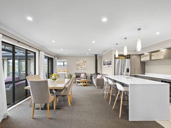 Ideal Family Living in Pegasus!