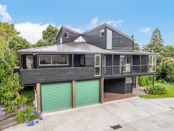 Light, Views and Motivation to Sell