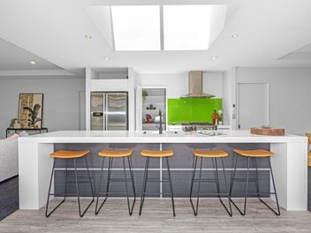 Vendors relocated – must be sold