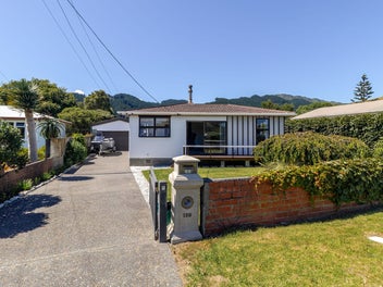 Just move in & enjoy!