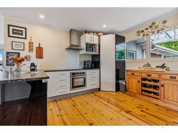 Convenient, Comfortable Living on Coulter