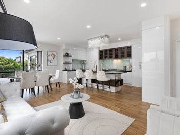 A Grand Family Retreat - Where Space & Style Meet