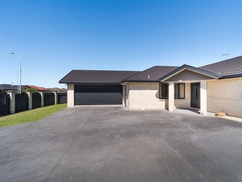 A Crowd Favourite - Brick & Secure