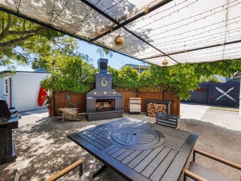 It's a Shortt walk to everything