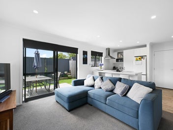 Freehold As-New 3B Townhouse