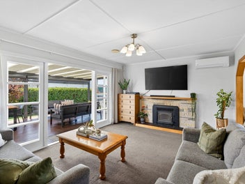 Relaxed living with space, sun and versatility