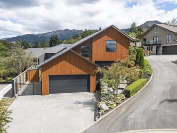 Design Excellence In Oakview