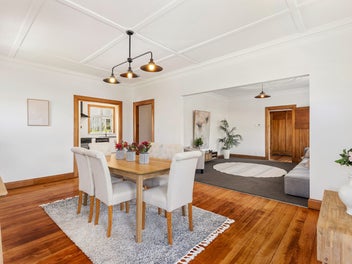 Beautiful home in the heart of Island Bay