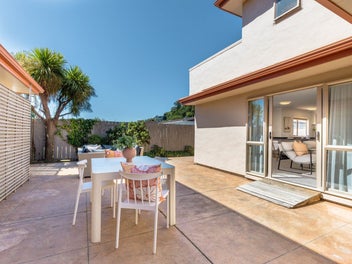 Spacious courtyard - your inner-city oasis
