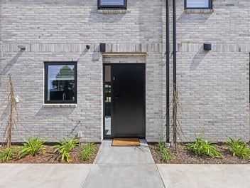 Private Rear Unit - Vendors on the MOVE!