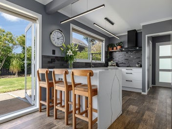 COASTAL LIVING MADE EASY!