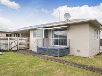 2 Houses - One Title - Calling All Investors!