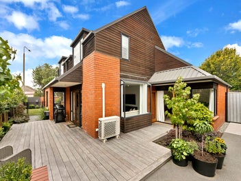 Architectural Appeal & Premium School Zoning