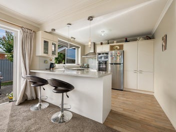 Charming Family Home in Prime Alexandra Location!