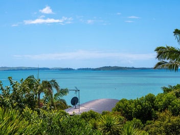 Resort-style home for daily serenity