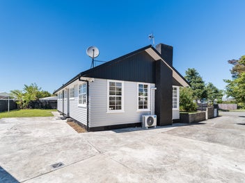 Smart, Stylish & Superbly Located