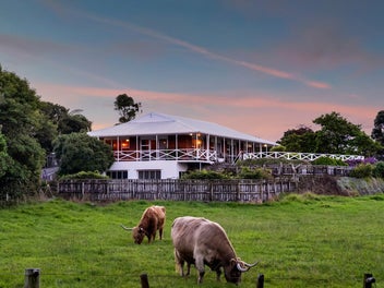 Unique lifestyle with unmatched 9+ car garaging