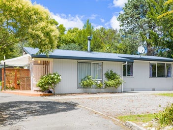 Versatile living in a sought after location