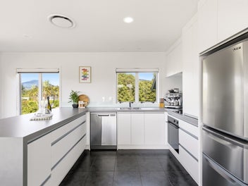 Elevated views, effortless lake living