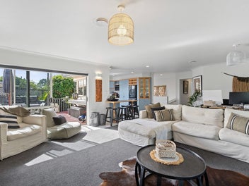 Large Beach House, Scope To Add Value