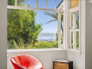 I LOVE LAURA - AND YOU WILL TOO!