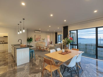 Dreamy Sea Views, Deluxe Family Living