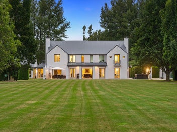 Rural grandeur on Raddens