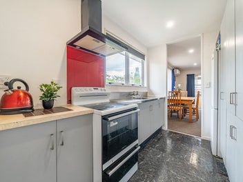 Tidy, Comfortable and Ready for New Owners