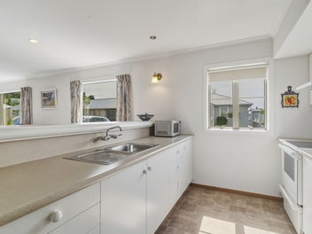 Townhouse Living.... Balmoral Park