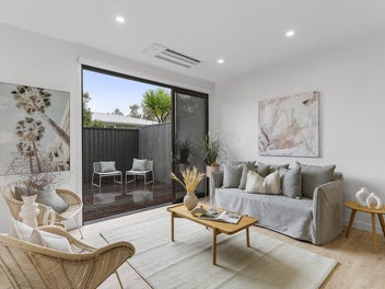 Vendors Say Sell - Premium Parkside Living