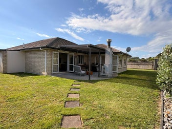 Modern Family Home with Views