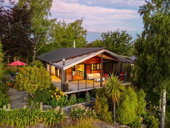 Elevated Living & Endless Views