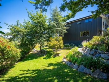 Elevated Living & Endless Views