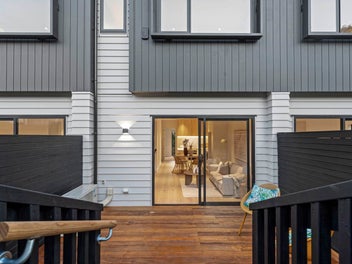 Browns Bay Bliss - Beyond Normal