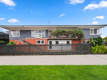 Spacious Family Home with Views & Schools