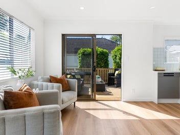 Revamped Oasis with a Private Kiwi Backyard