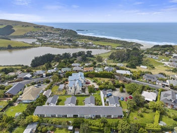 Suburban Investment Opportunity- 12 x Unit Block