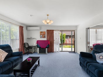 Ideal for First-Home Buyers or Downsizers!