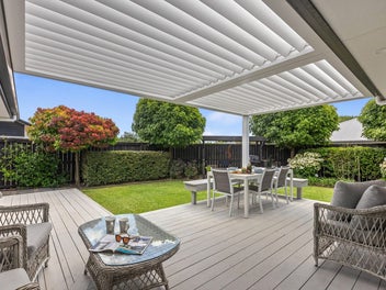 Refined Comfort with Exceptional Entertaining