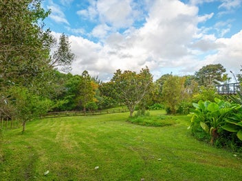 A Rare Lifestyle Sanctuary - with City Convenience