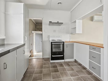 Convenient Single-Level Living