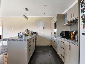 SOLID BRICK + SERIOUS SPACE