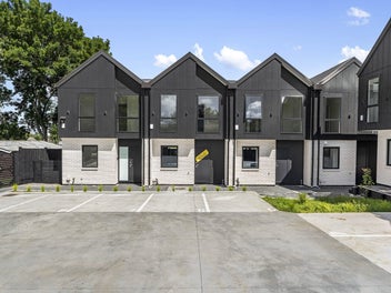 Move in Ready Brand New Homes